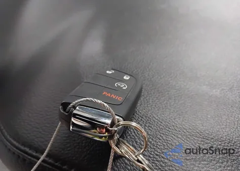 2024 Jeep Compass Latitude Lux Fwd z USA, uszkodzony, nr VIN 3C4NJDFN4RT155194